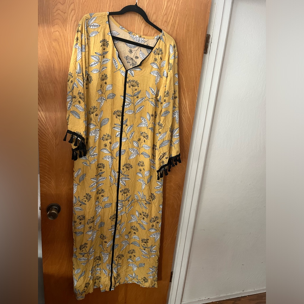 Made With Love Floral Fringe Arm Caftan Xl